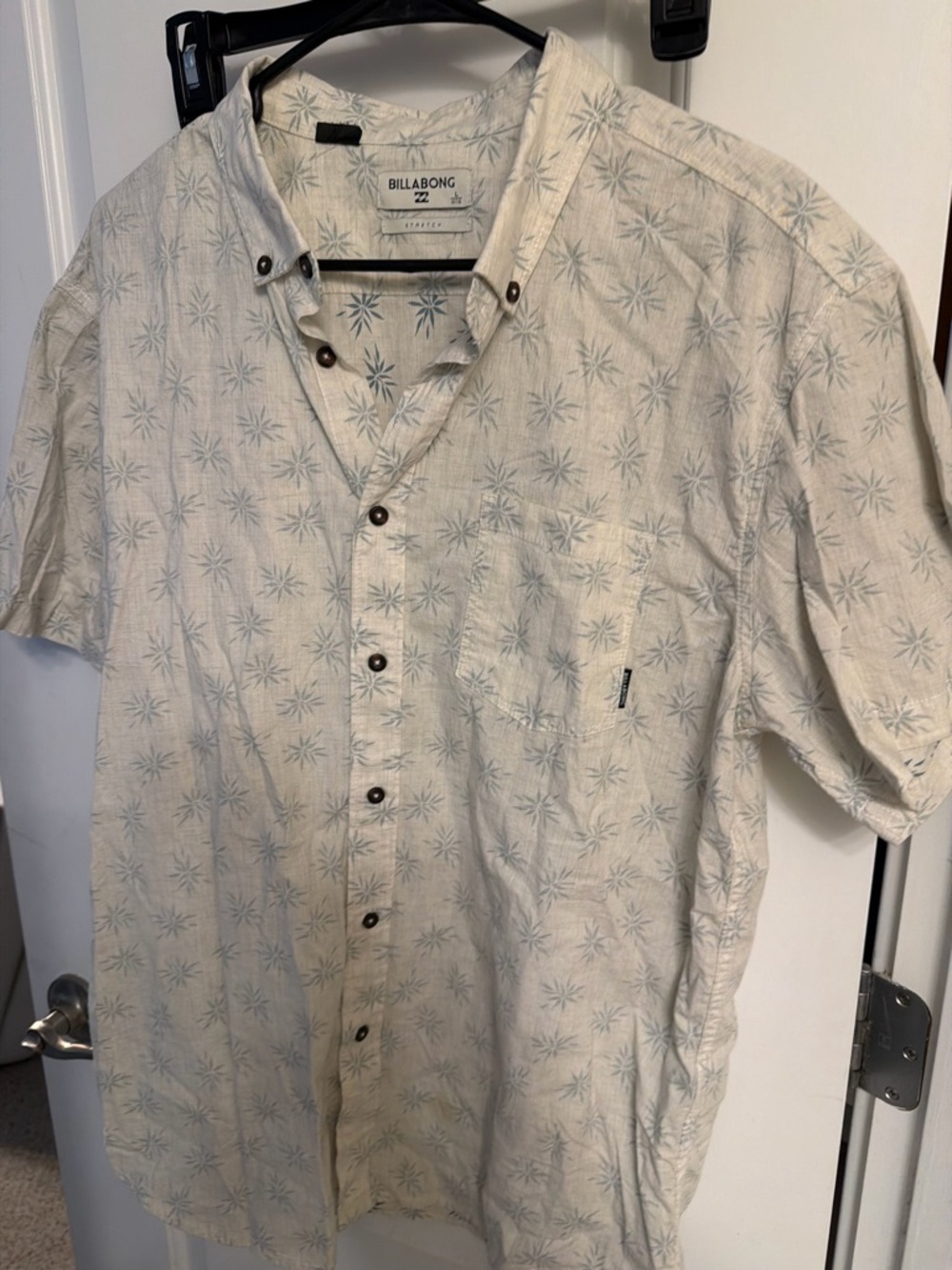 Billabong Light Blue Starburst Short-Sleeve Button-Down Shirt